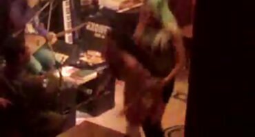 jumpsuit sex Bố đụ con gái. clip thu dam